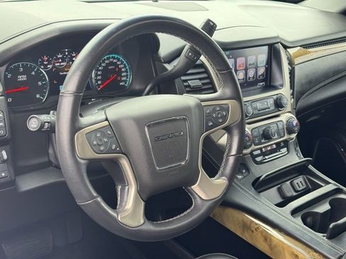 Used 2017 GMC Yukon Denali w/ Open Road Package image 19