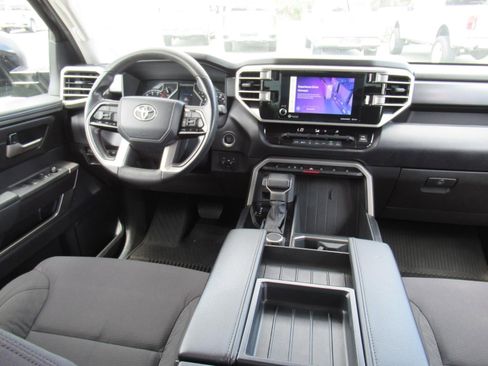 Used 2022 Toyota Tundra SR5 w/ Convenience Package RWD image 13