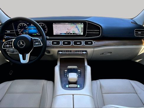Used 2022 Mercedes-Benz GLS 450 4MATIC image 16