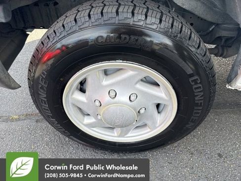 Used 2005 Ford E-250 and Econoline 250 image 9