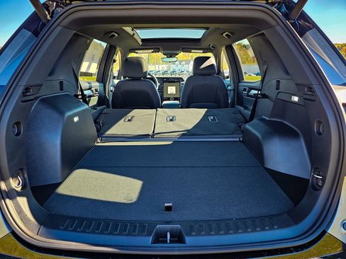 New 2026 GMC Terrain AT4 w/ Convenience Package III image 35