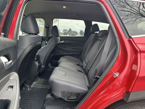 Used 2023 Hyundai Santa Fe SE image 30