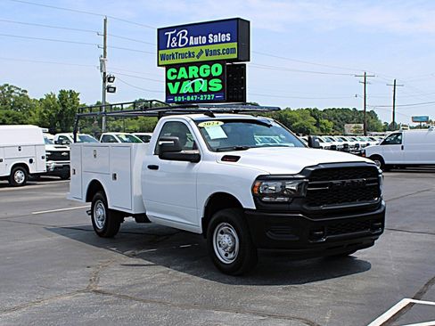 Used 2024 RAM 2500 Tradesman RWD image 2