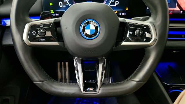 Used 2024 BMW i5 eDrive40i w/ M Sport Package RWD image 58