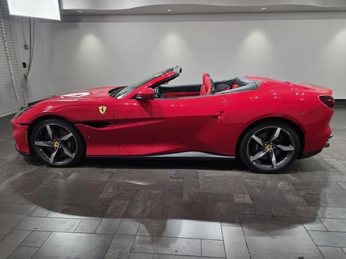 Used 2022 Ferrari Portofino M image 3