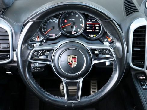 Used 2016 Porsche Cayenne GTS image 28