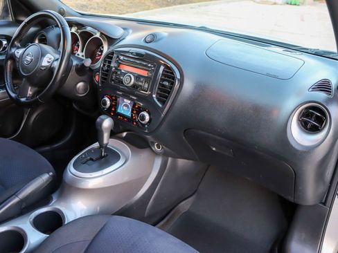 Used 2012 Nissan Juke SV image 22