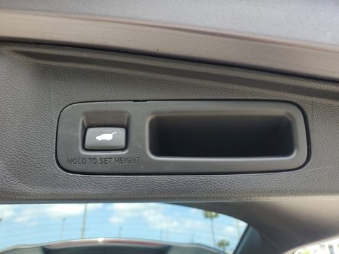 Used 2018 Honda CR-V EX-L image 10