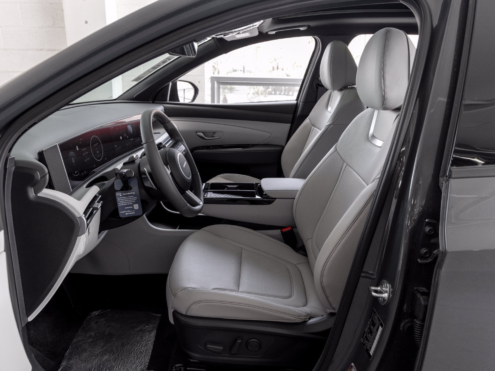 New 2026 Hyundai Tucson Limited FWD image 11