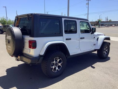 Used 2021 Jeep Wrangler Unlimited Rubicon AWD/4WD image 35