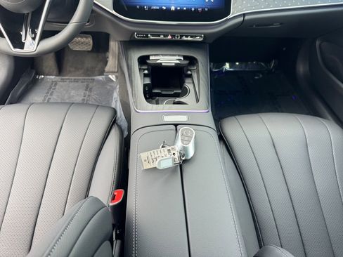 New 2026 Mercedes-Benz E 350 4MATIC Sedan image 11