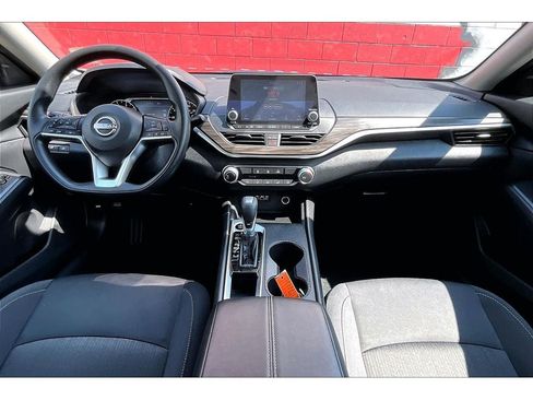 Used 2026 Nissan Altima 2.5 SV FWD image 16