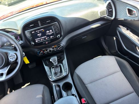 Certified 2023 Kia Soul LX w/ Option Group 015 FWD image 14