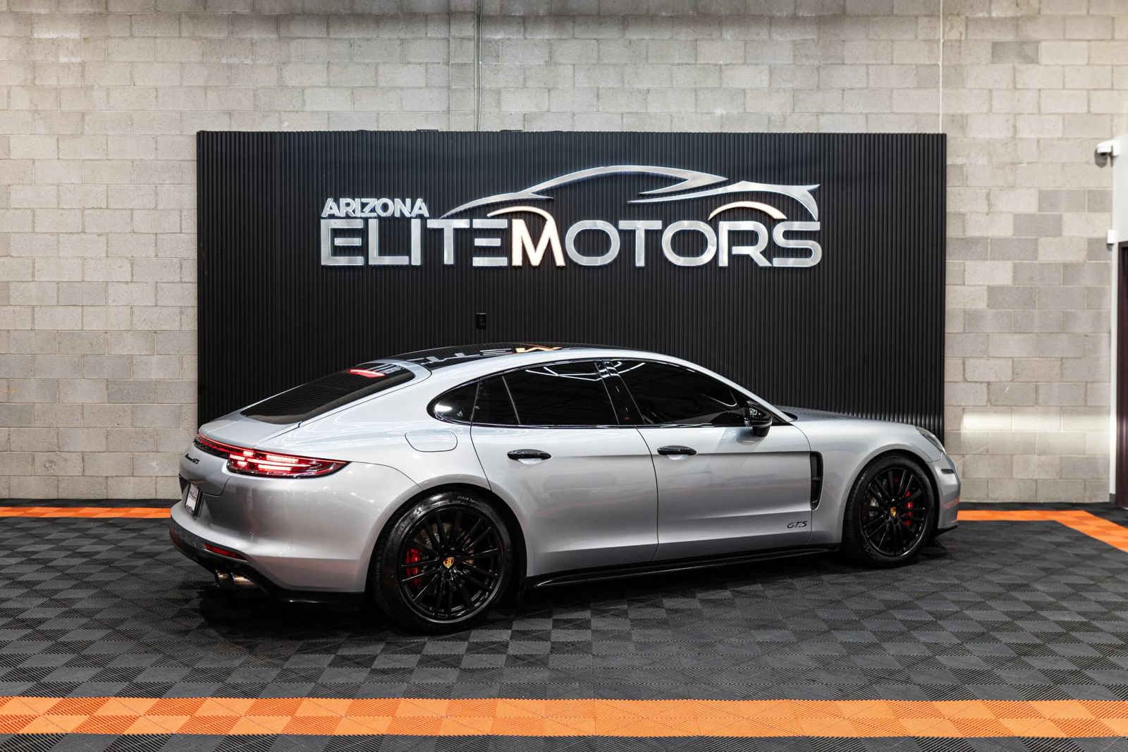 Used 2019 Porsche Panamera GTS w/ Premium Package Plus AWD/4WD image 11