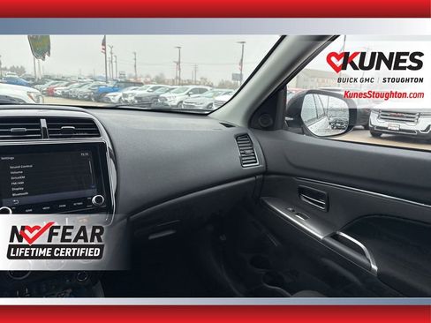 Used 2020 Mitsubishi Outlander Sport SE image 34