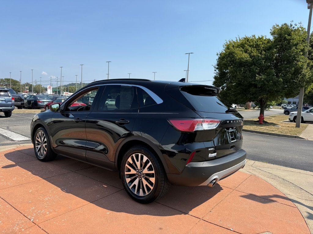 Used 2020 Ford Escape SEL FWD image 4