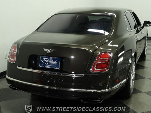 Used 2020 Bentley Mulsanne RWD image 10