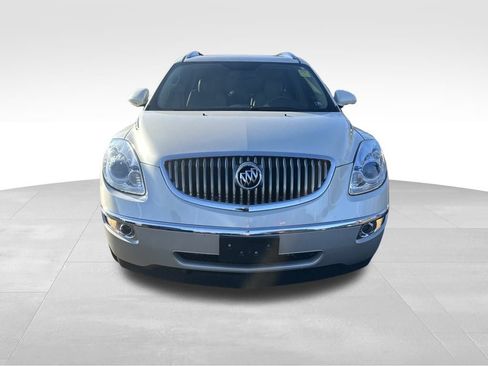 Used 2011 Buick Enclave CXL image 2