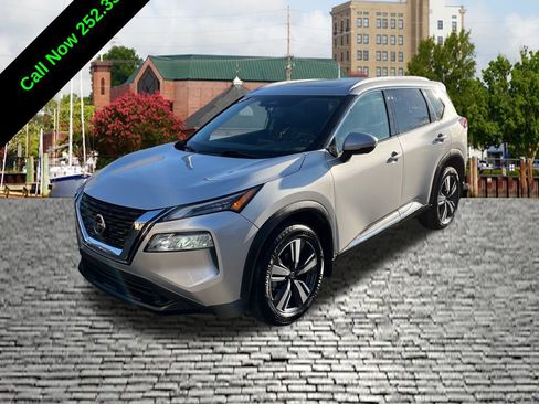 Used 2021 Nissan Rogue SL image 1