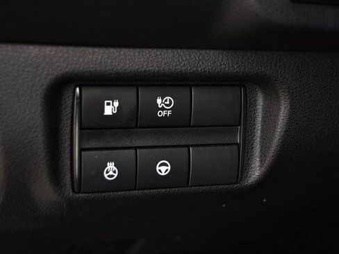 Used 2024 Nissan Leaf SV Plus image 11