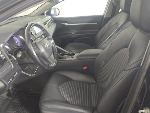 Used 2021 Toyota Camry SE AWD/4WD image 7