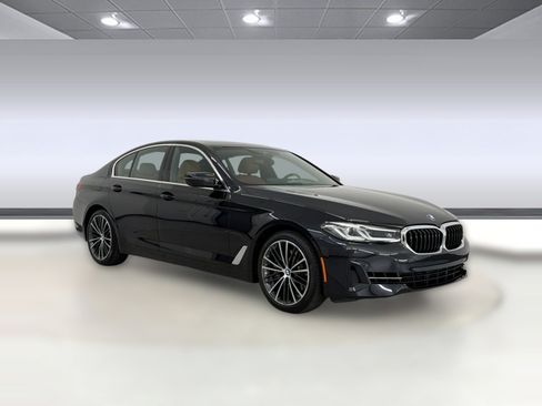 Certified 2022 BMW 540i w/ M Sport Package RWD image 6