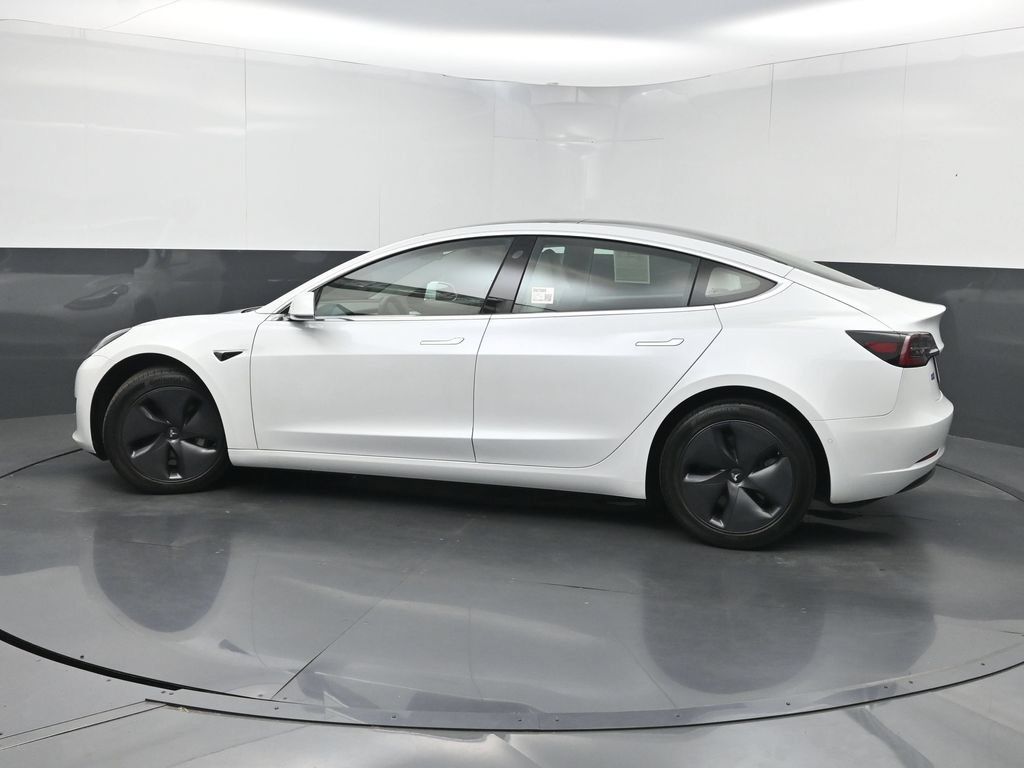 Used 2020 Tesla Model 3 Standard Range Plus RWD image 40