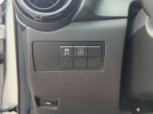 Used 2018 Toyota Yaris iA image 23