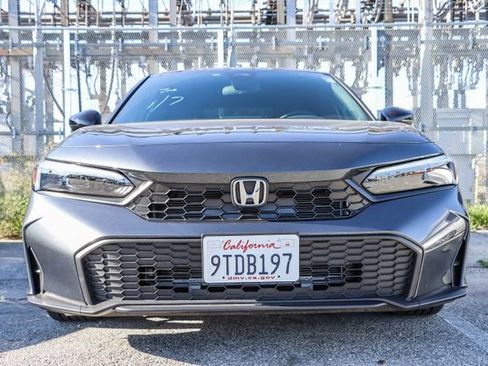 Used 2025 Honda Civic Sport image 4