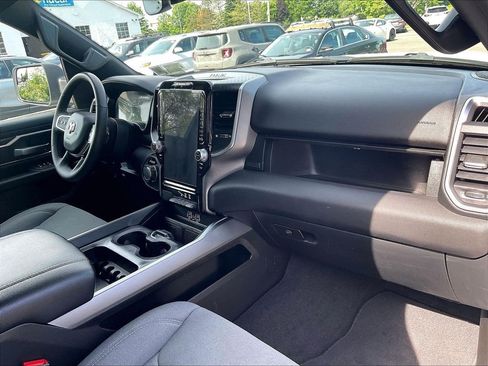 Used 2025 RAM 1500 Big Horn AWD/4WD image 14
