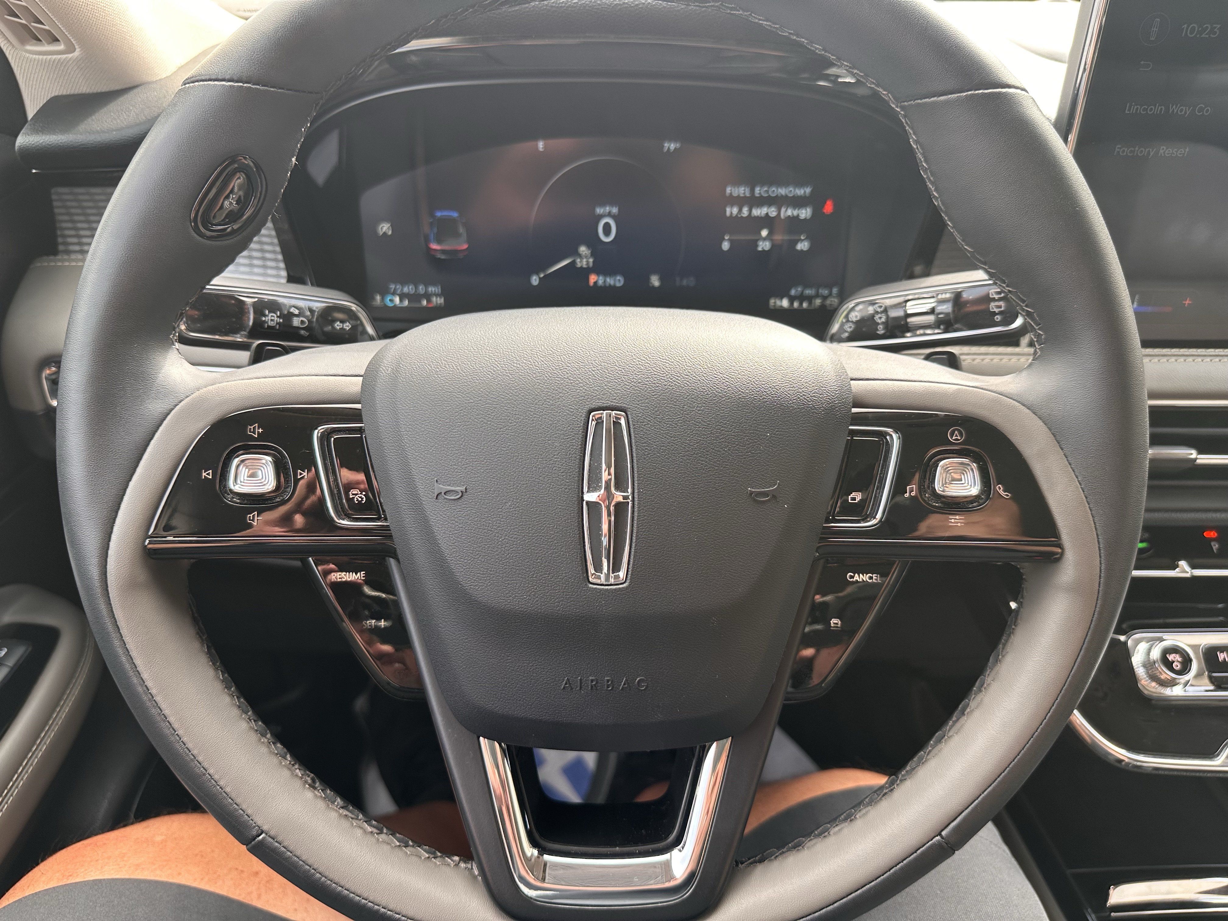 Used 2024 Lincoln Corsair AWD w/ Equipment Group 101A image 20