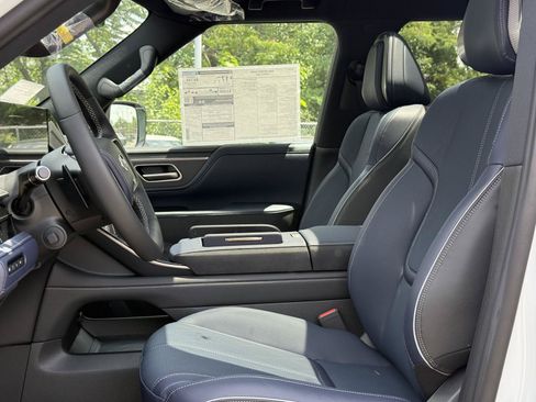 New 2026 INFINITI QX80 4WD image 16