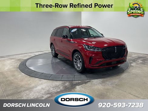 New 2026 Lincoln Aviator AWD w/ Jet Appearance Package image 3