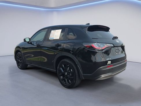 Used 2024 Honda HR-V Sport image 3