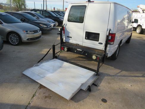 Used 2001 Ford E-150 and Econoline 150 E150 image 37