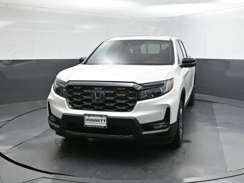 Used 2025 Honda Ridgeline TrailSport image 17