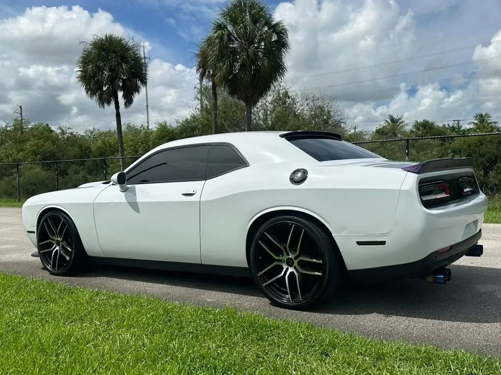 Used 2021 Dodge Challenger R/T RWD image 6