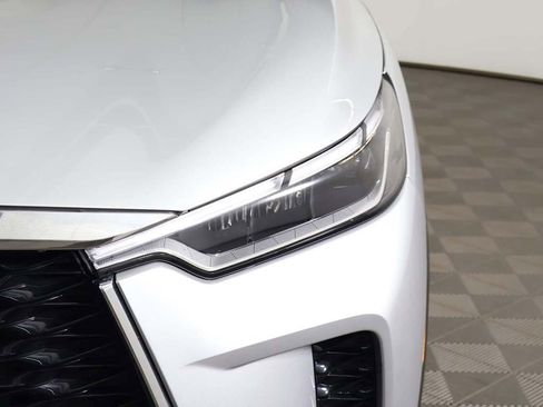 Used 2023 INFINITI QX60 Pure image 15