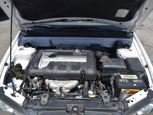 Used 2005 Hyundai Elantra GLS image 17