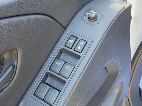 New 2026 Nissan Frontier SV image 17