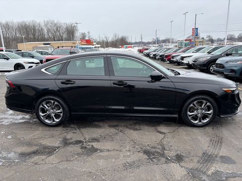 Used 2023 Honda Accord EX image 5
