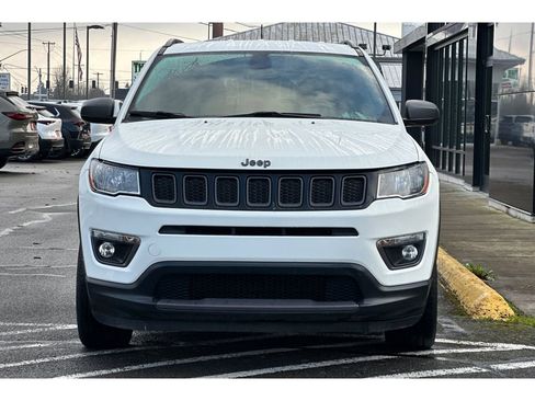 Used 2021 Jeep Compass Latitude image 11