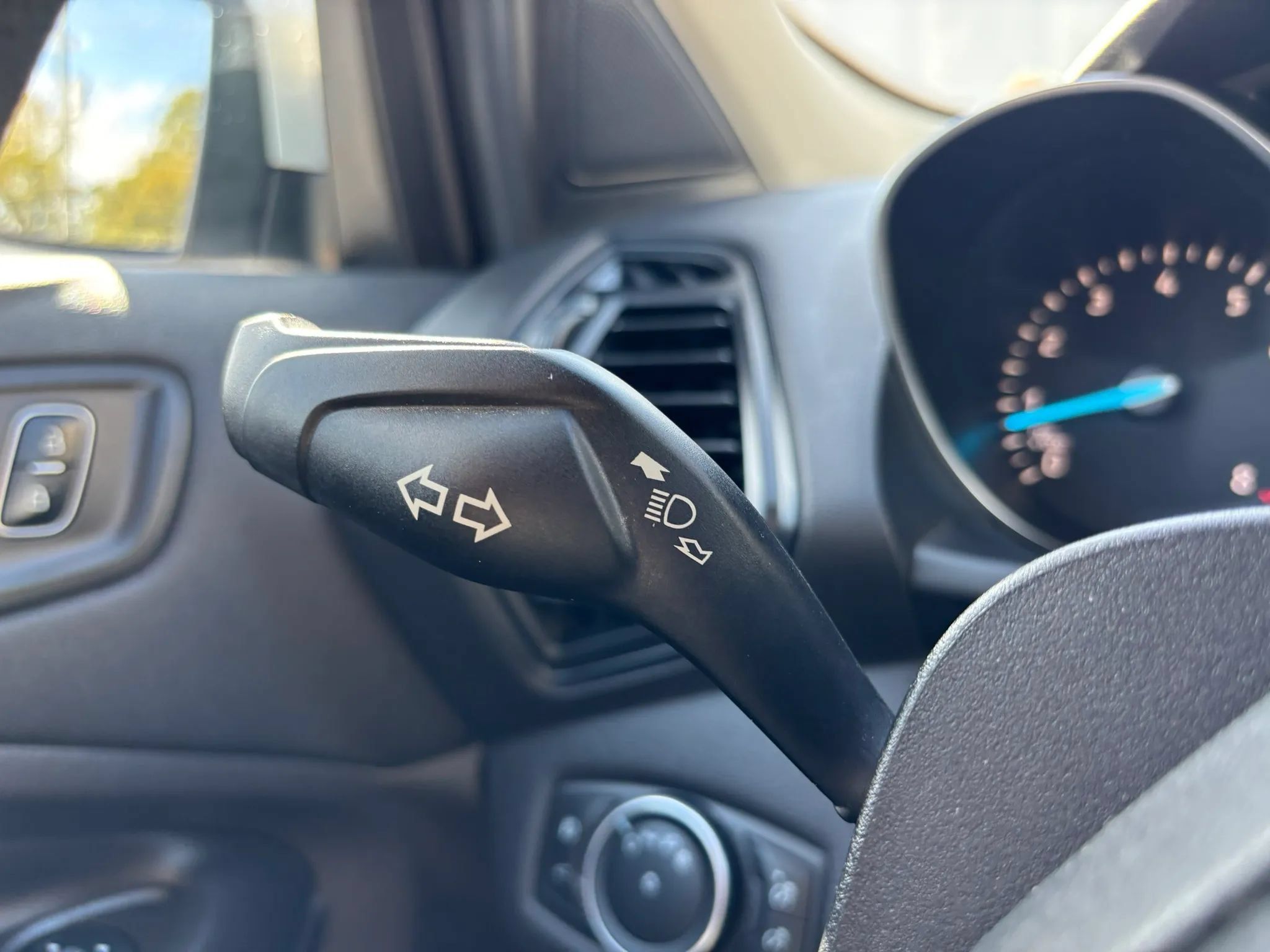 Used 2018 Ford Escape SE AWD/4WD image 24