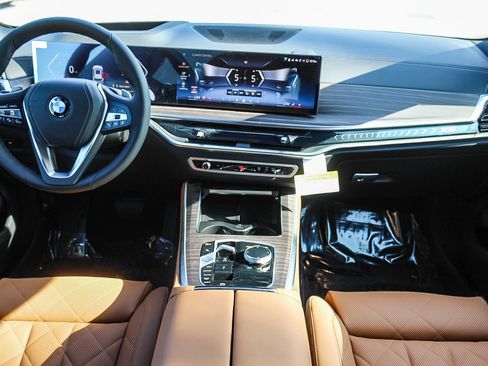 New 2026 BMW X5 xDrive40i w/ Climate Comfort Package image 12