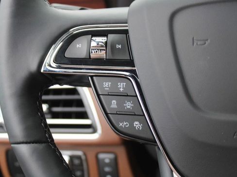 Used 2023 Lincoln Navigator Reserve image 23