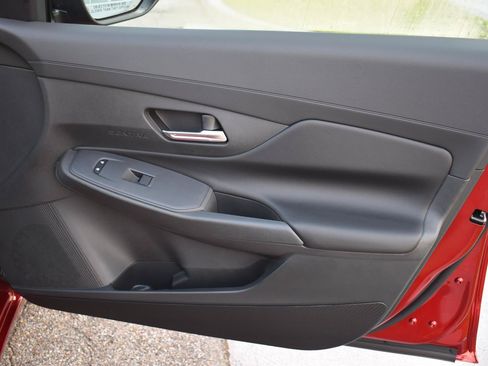 Used 2026 Nissan Sentra SV w/ SV Convenience Package FWD image 51