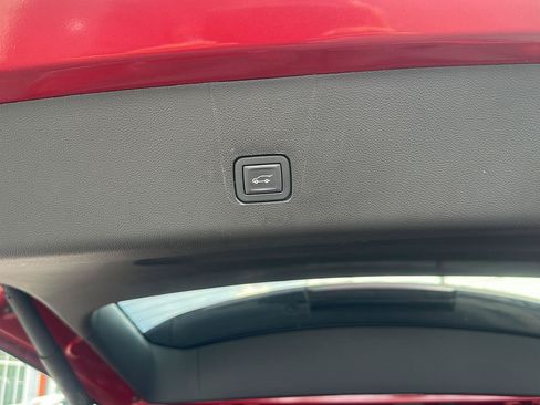 Used 2023 Chevrolet Traverse High Country FWD image 64