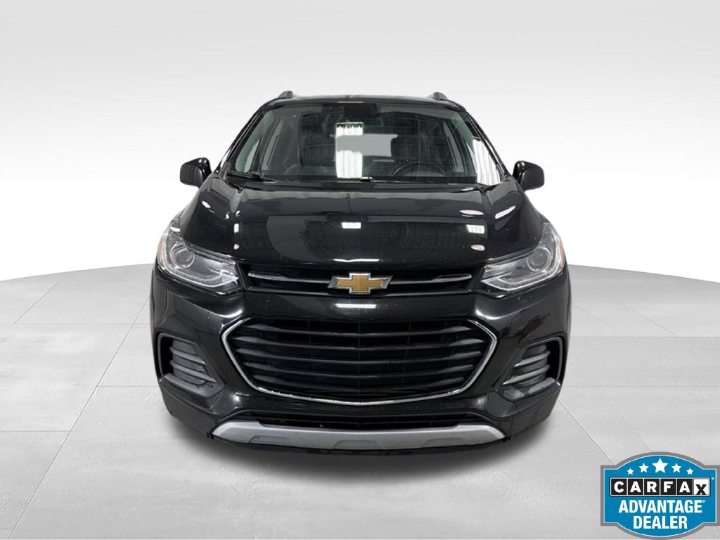 Used 2019 Chevrolet Trax LT w/ LT Convenience Package FWD image 2
