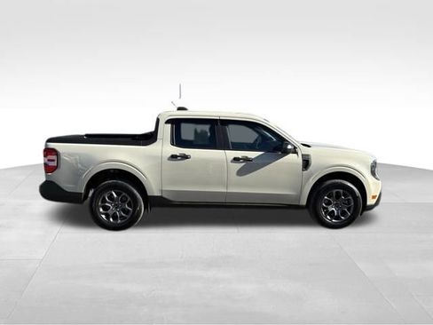 Used 2025 Ford Maverick XLT w/ Equipment Group 302A image 9