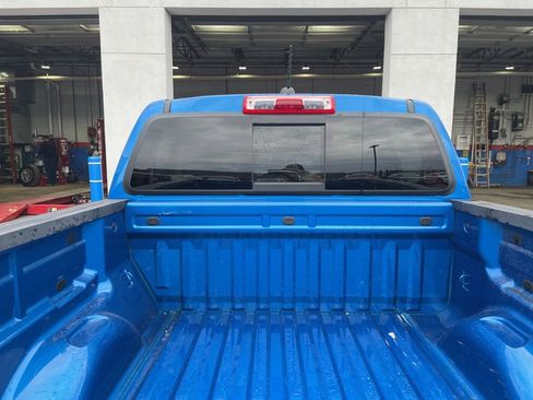 Used 2022 Chevrolet Colorado LT w/ Luxury Package AWD/4WD image 18